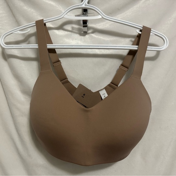 Lululemon hold true bra - Picture 2 of 3